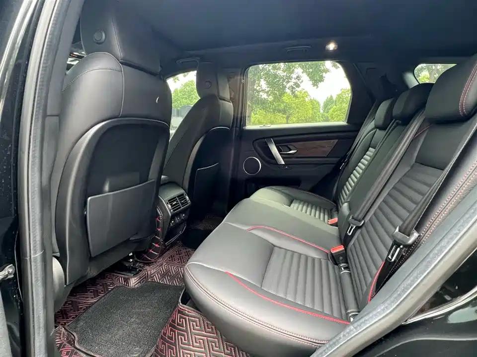 Land Rover Discover sports