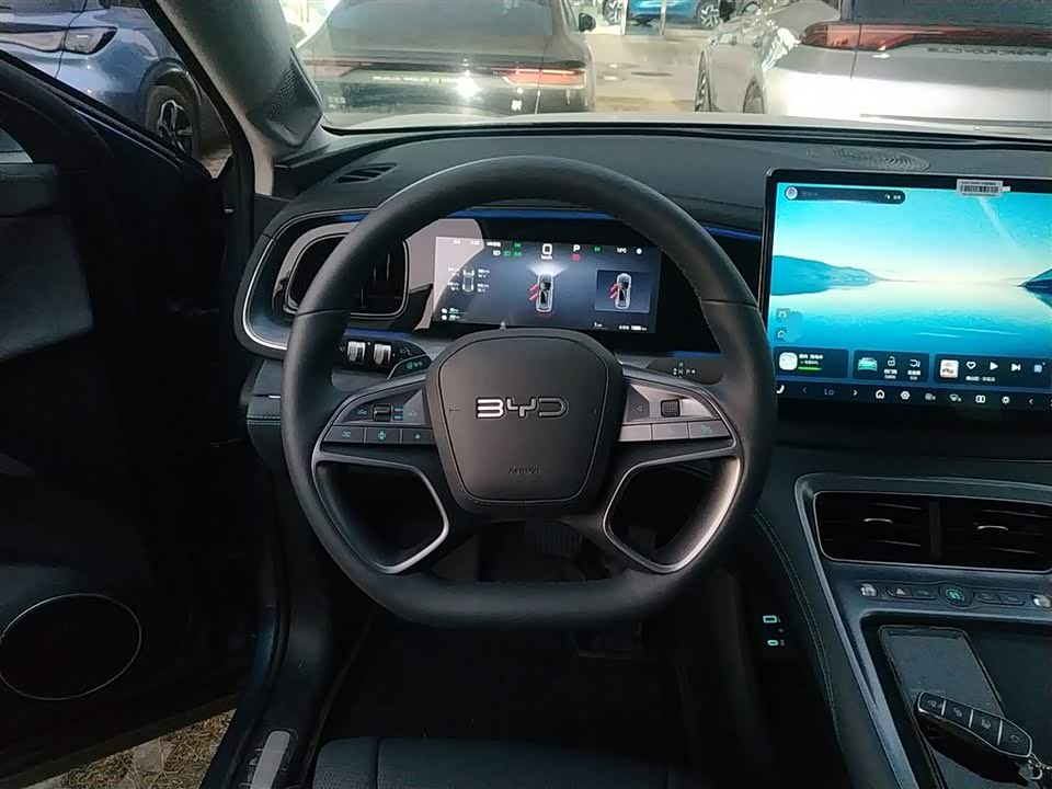 BYD Sea Lion 07 DM-i