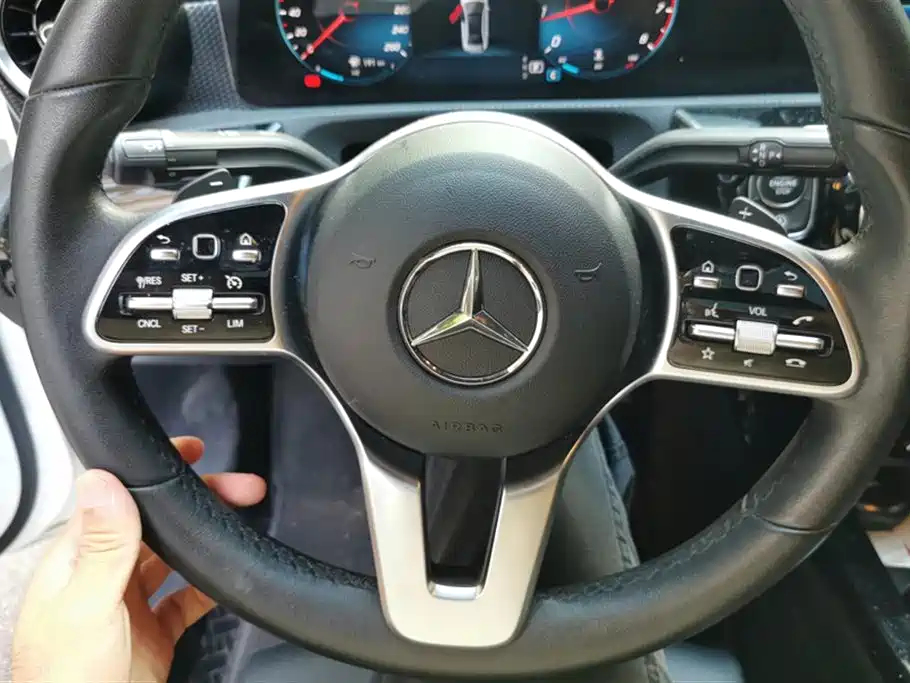 Mercedes-Benz Class A Mercedes-Benz Class A