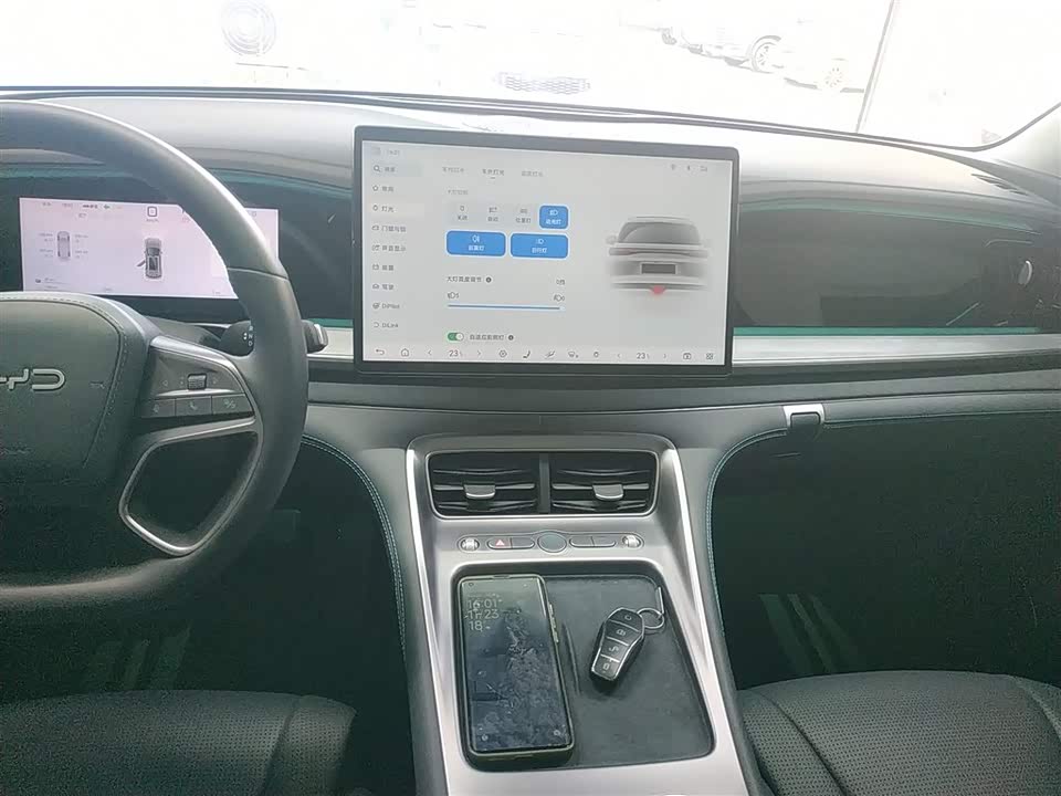 BYD Sea Lion 07 DM-i