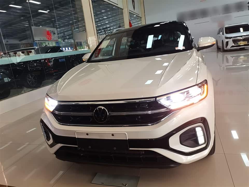 Volkswagen T-ROC exploring Songs