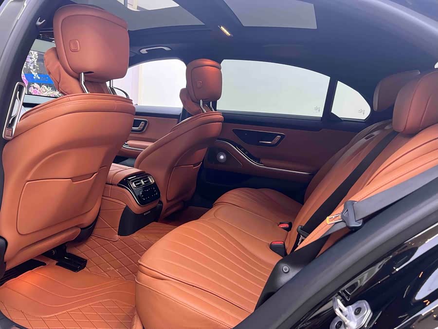 Mercedes-Benz S-Class 2024, фото 19