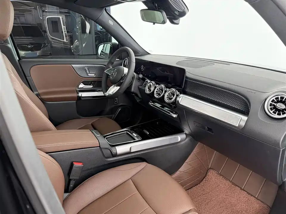 Mercedes-Benz GLB Mercedes-Benz GLB