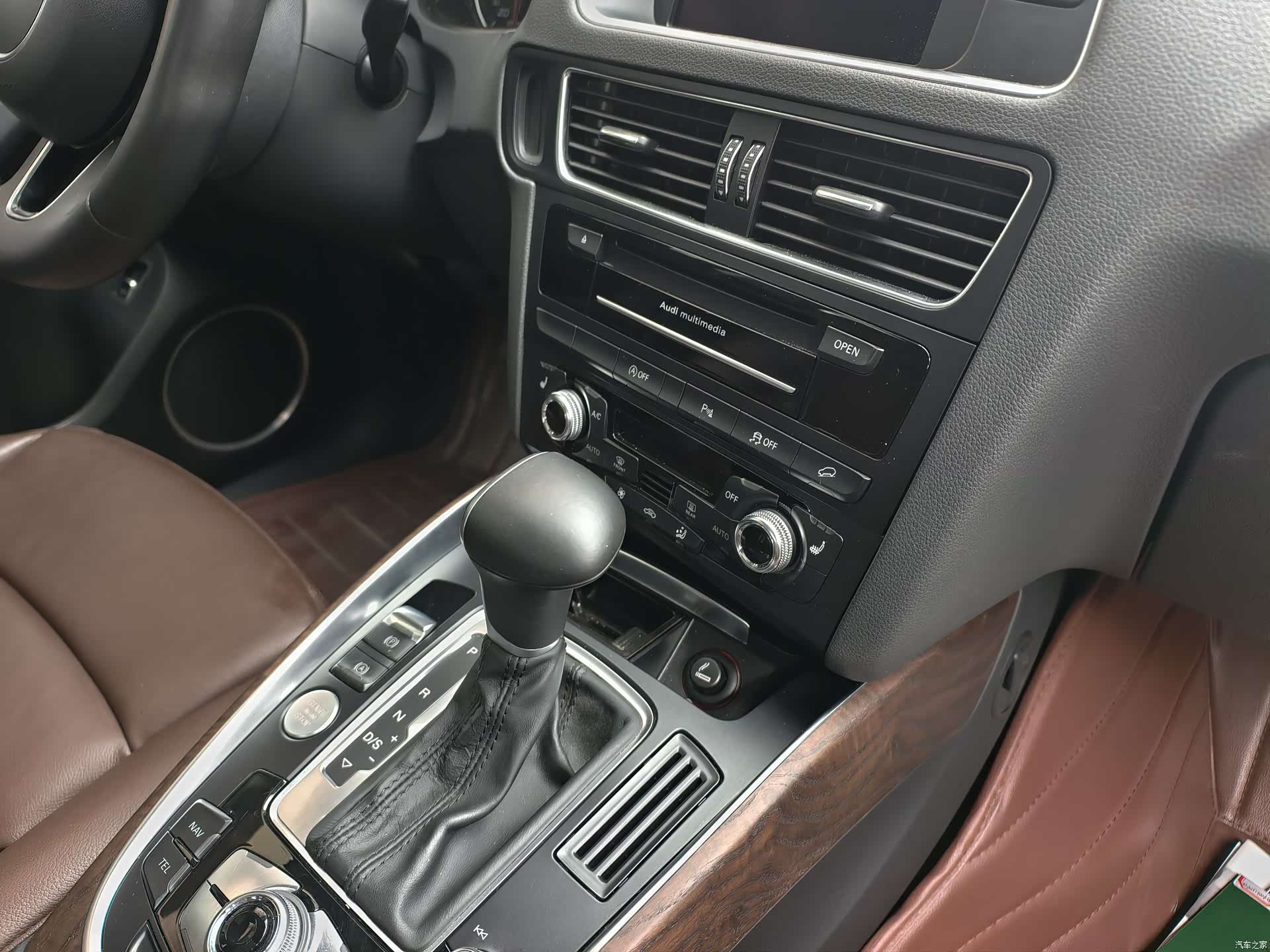 Audi Q5, 2015 24