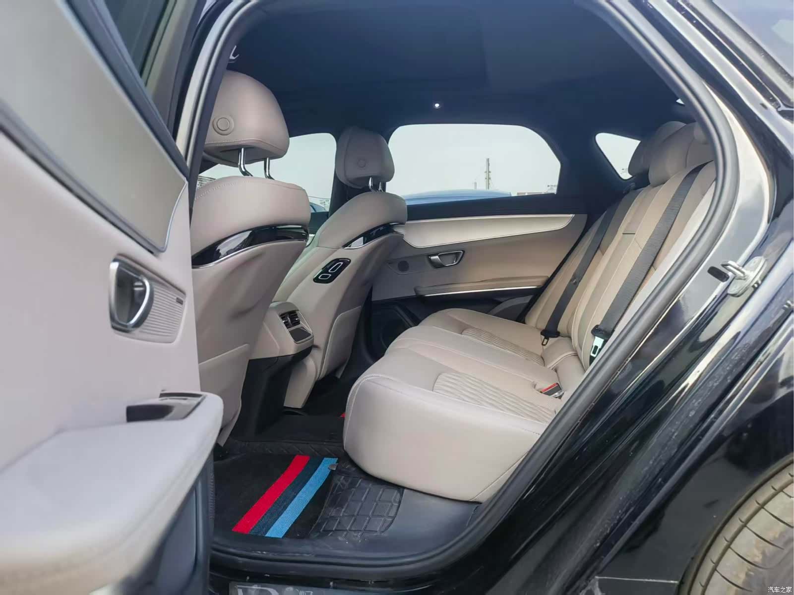 BYD Han, 2025 все фото