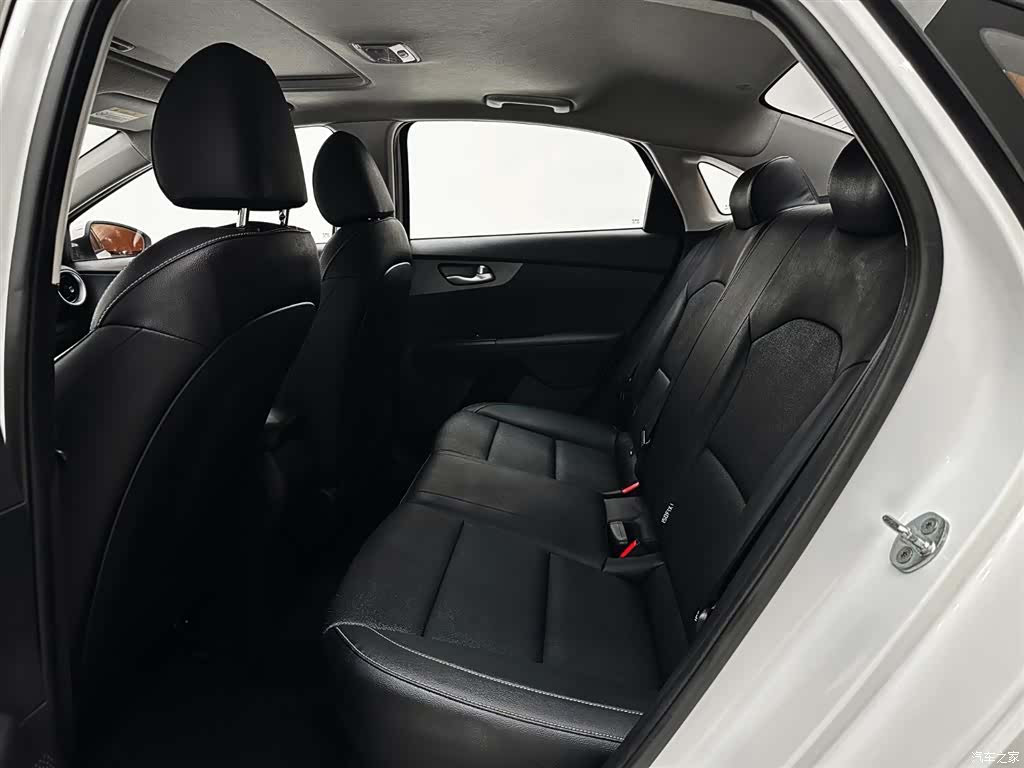 Kia K3, 2023 12