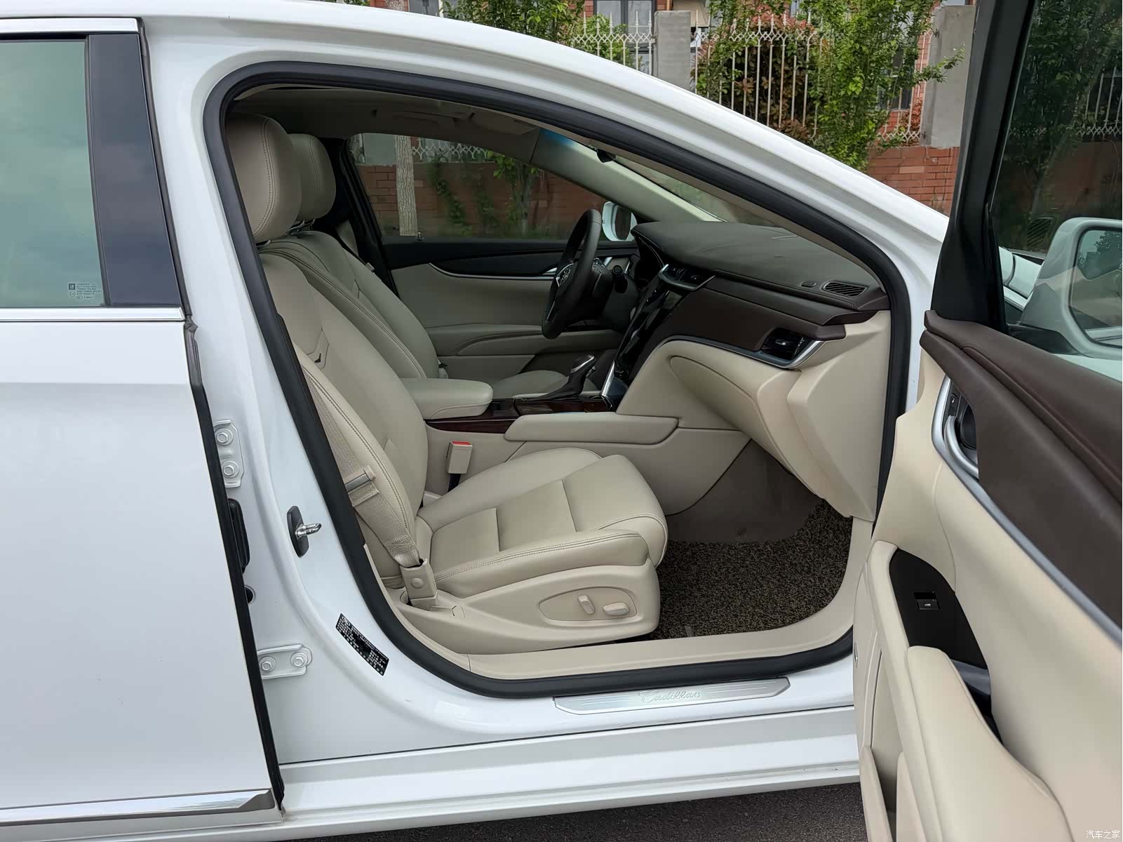Cadillac XTS, 2016 12