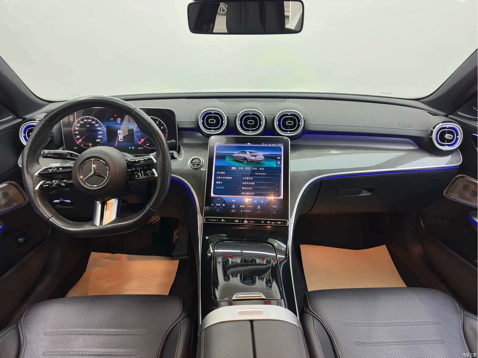 Mercedes-Benz C-Class, 2024 11