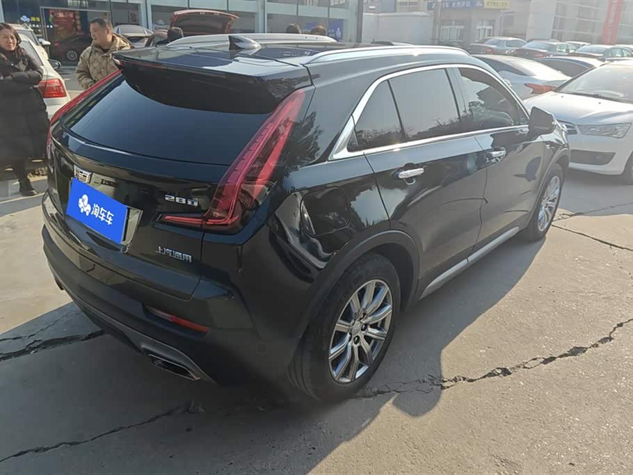 Cadillac XT4