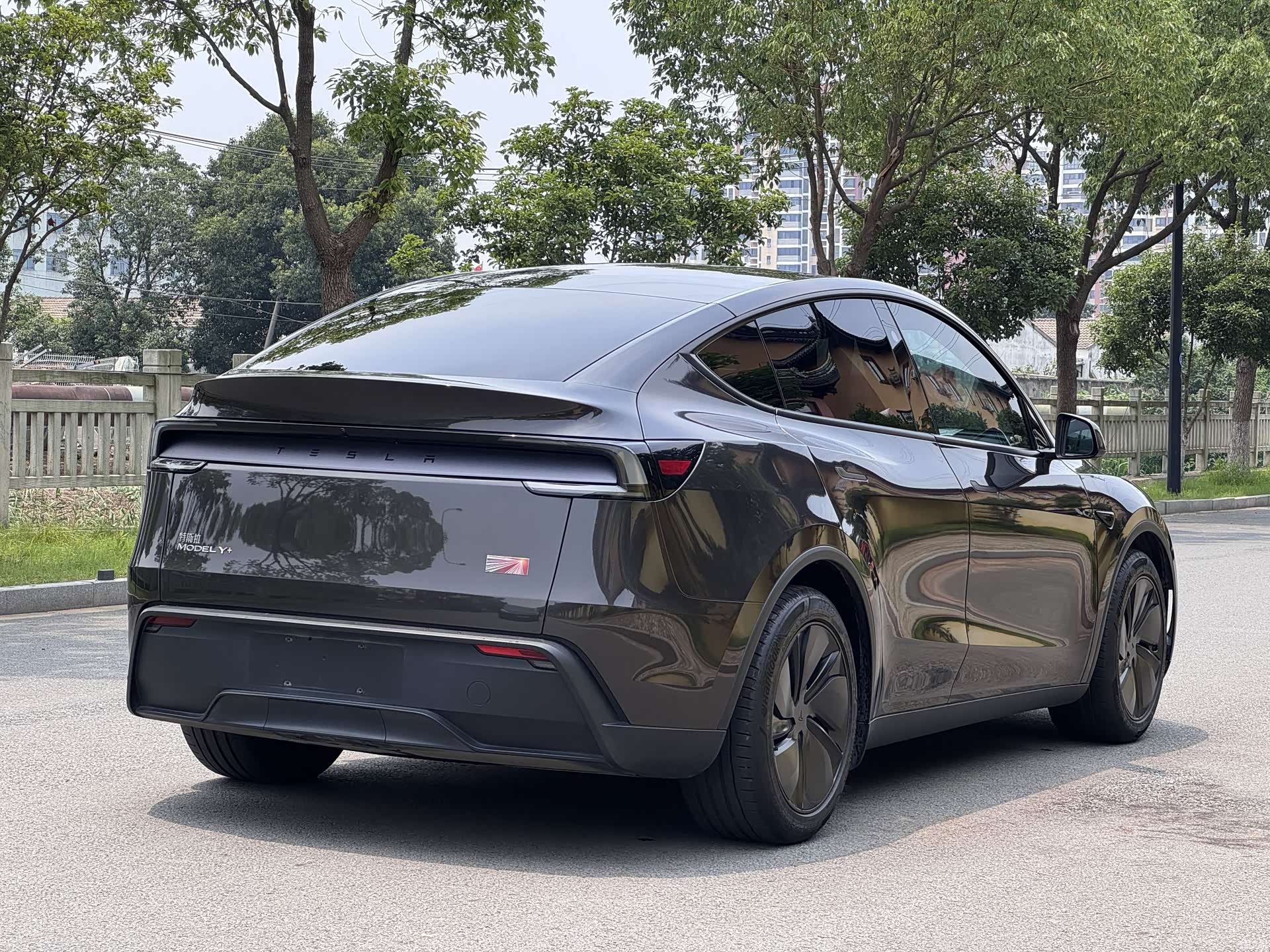 Tesla Model Y, 2025 9