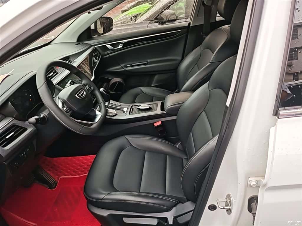 Geely Emgrand, 2021 15