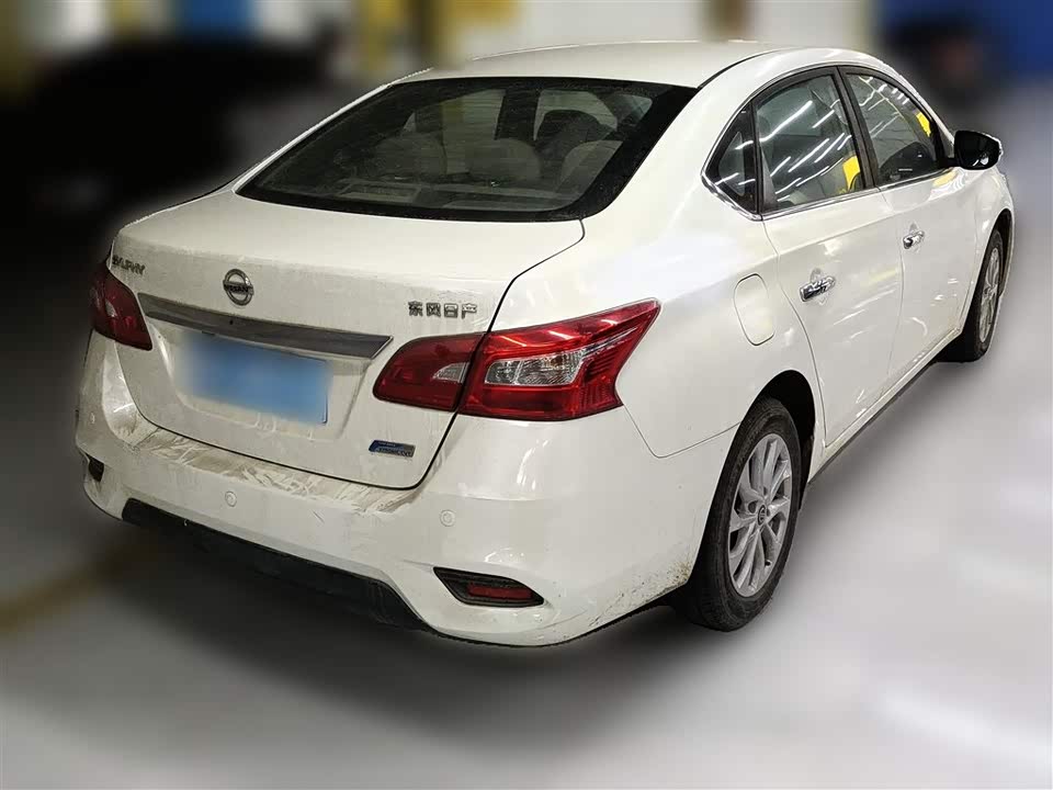 Nissan Xuan Yi