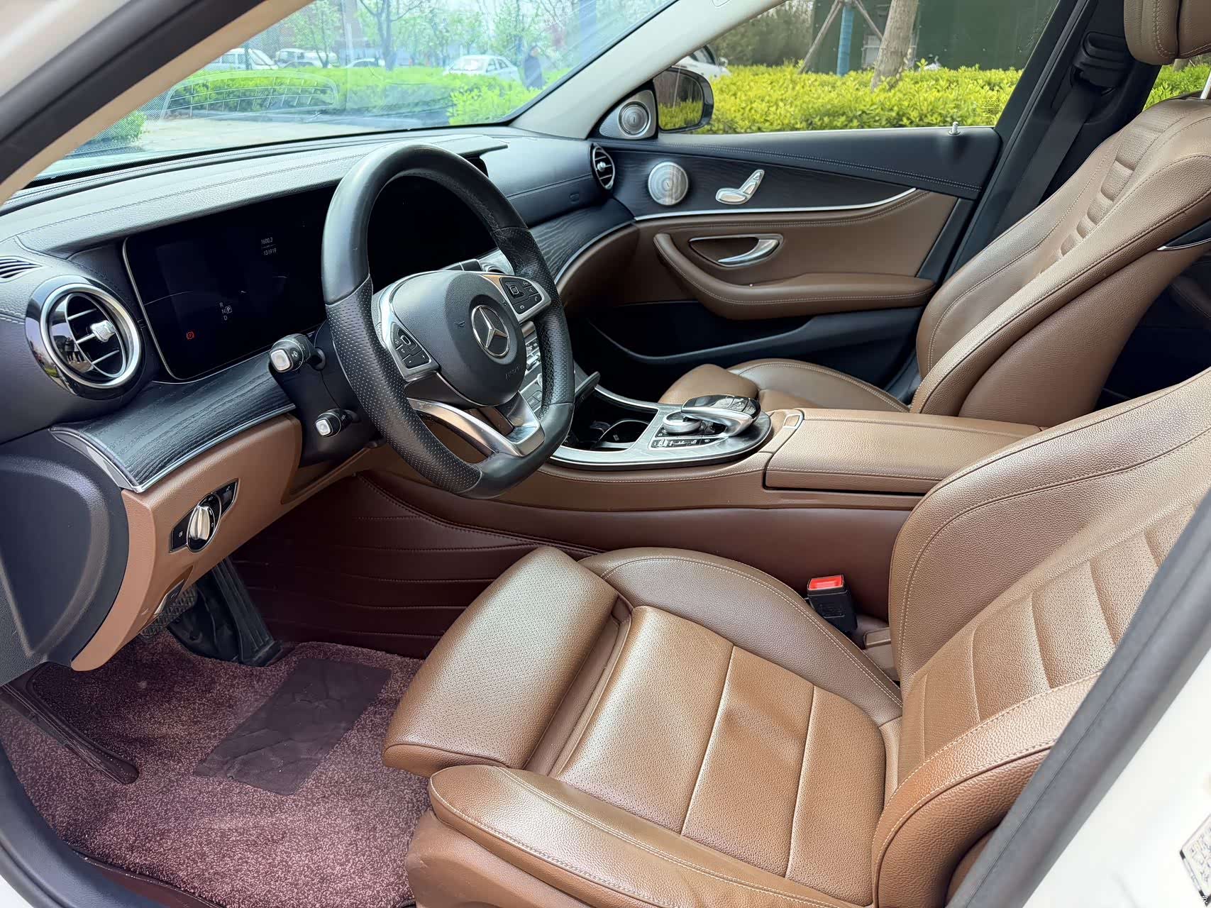Mercedes-Benz E-Class, 2019 9