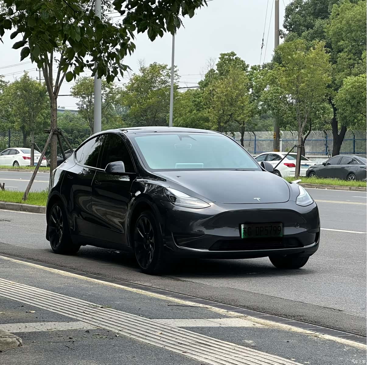 Tesla Model Y, 2024 4