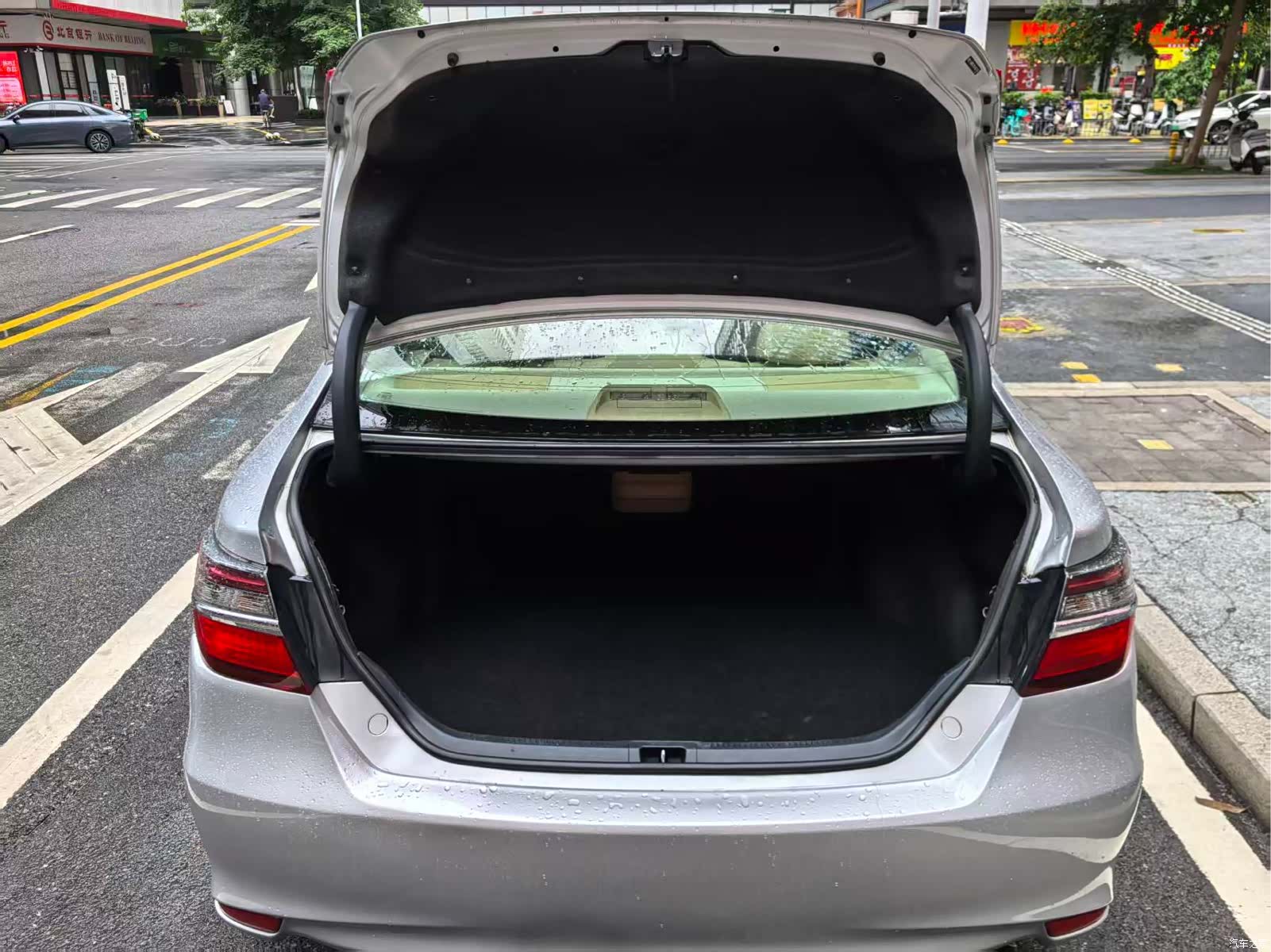 Toyota Camry, 2015 17