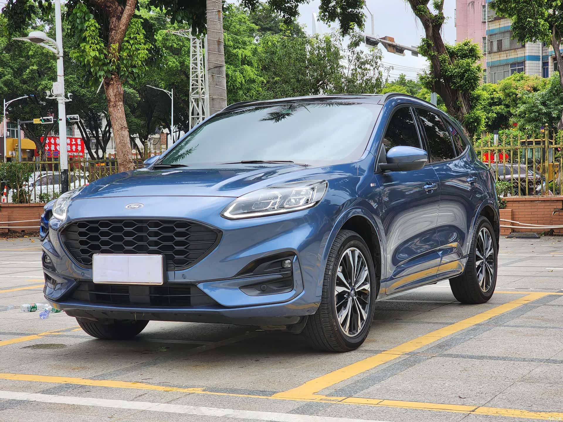 Ford Escape, 2022 1