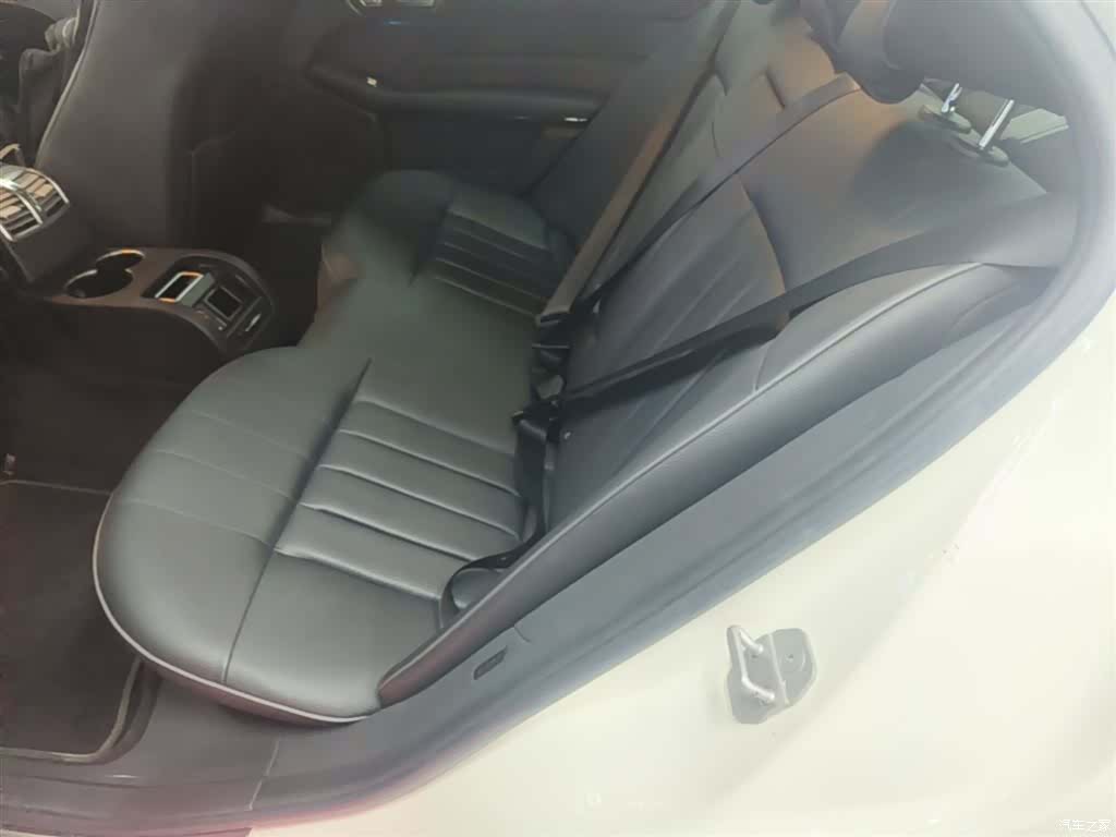 Mercedes-Benz E-Class, 2015 17