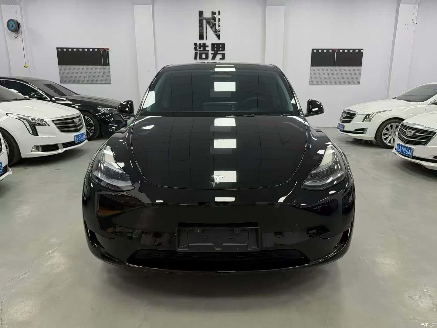 Tesla Model Y, 2024 1