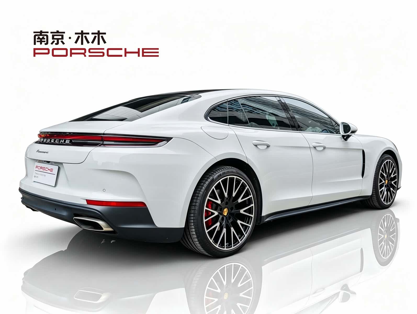 Porsche Panamera, 2024 3