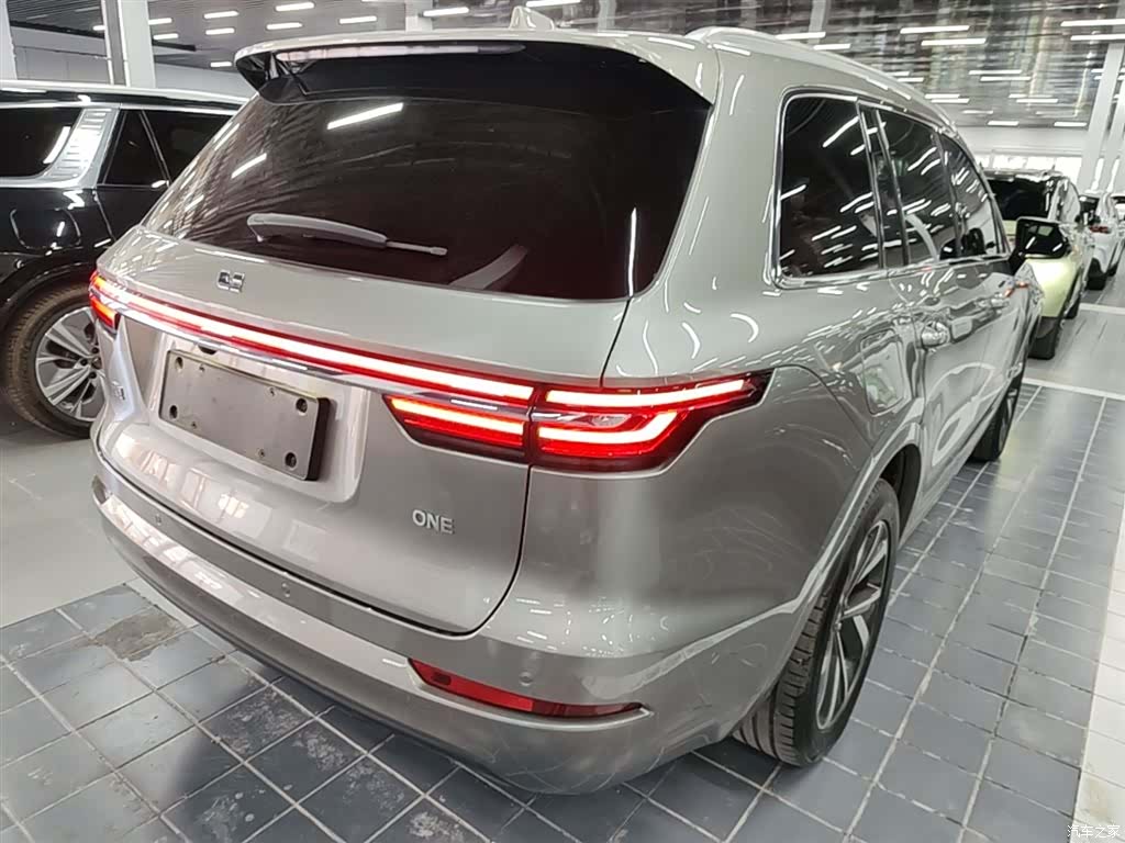 Li Auto ONE, 2023 7