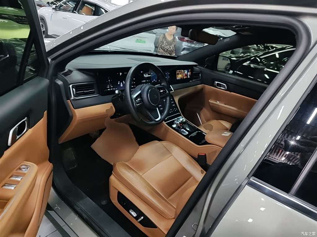 Li Auto ONE, 2023 15
