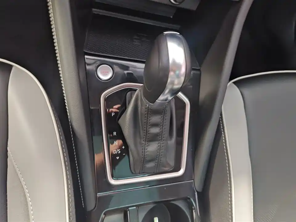 Jetta VS7