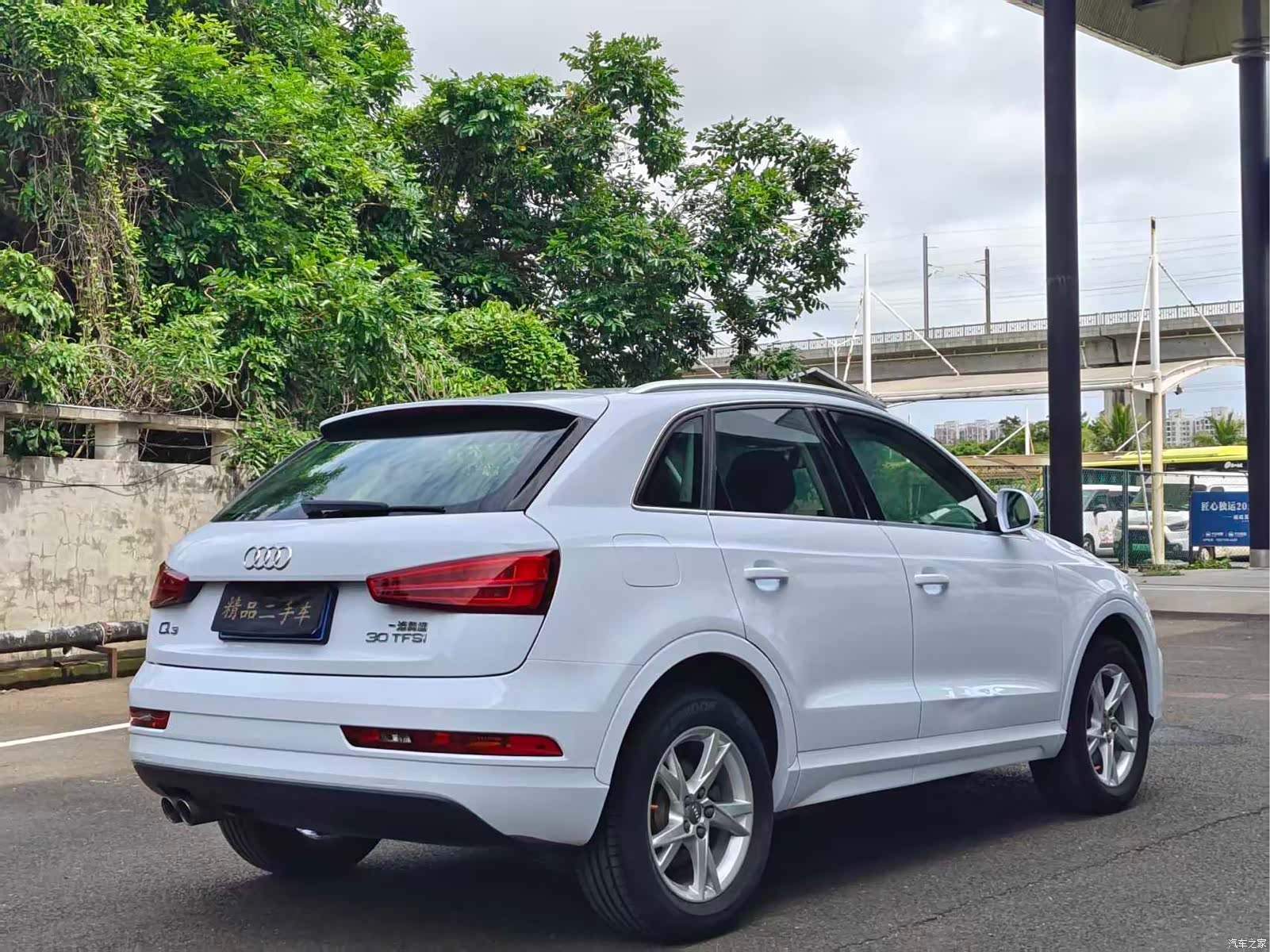 Audi Q3, 2019 9