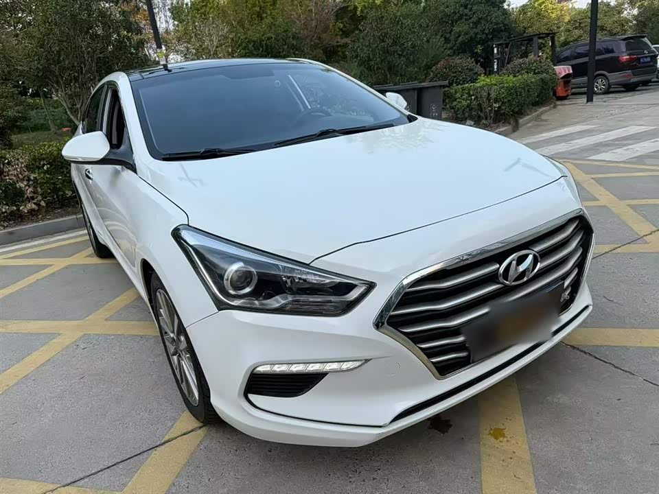 Hyundai Name picture