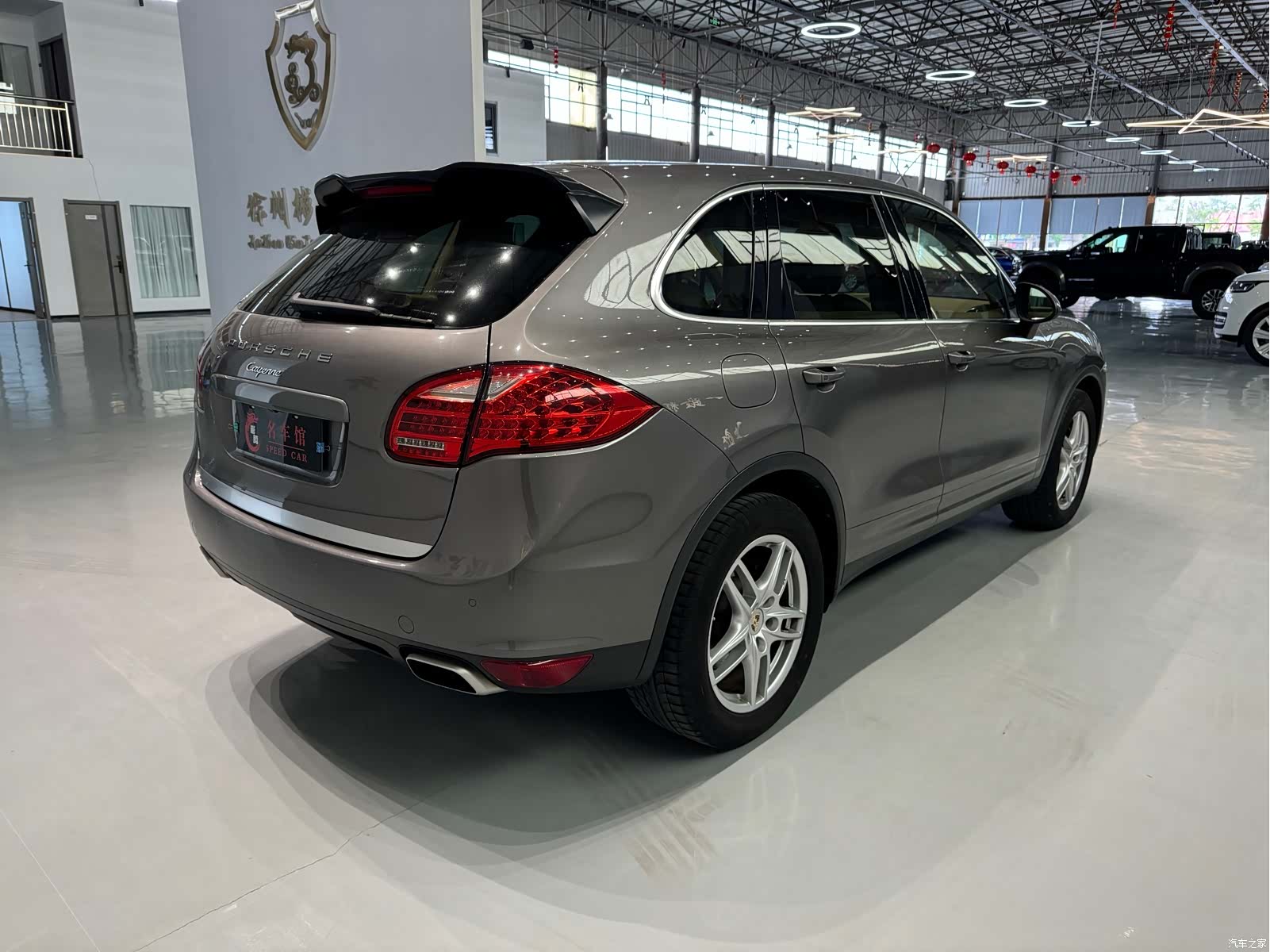 Porsche Cayenne, 2012 6