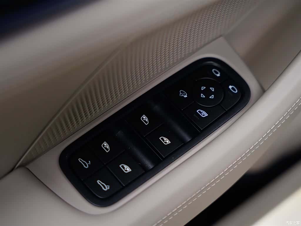 Porsche Panamera, 2024 30
