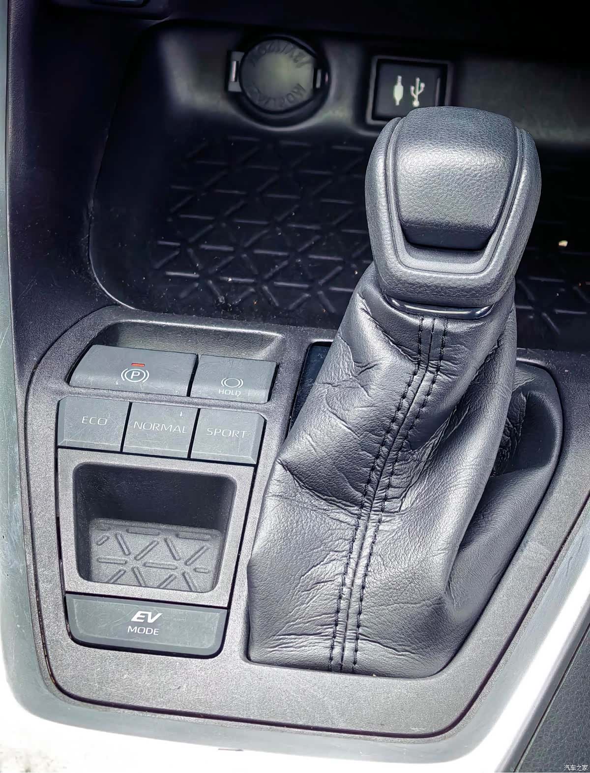 Toyota Wildlander, 2020 24
