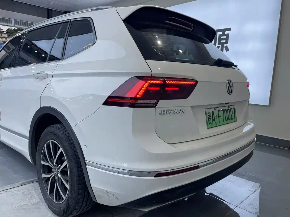 Volkswagen Tiguan L