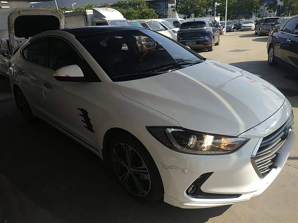 Hyundai Lead