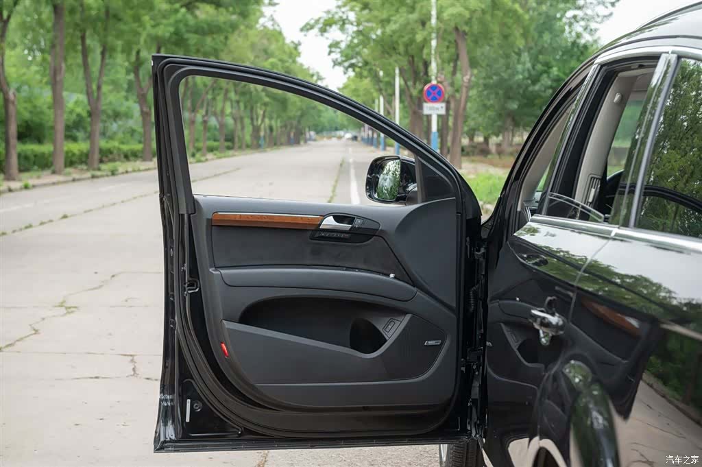 Audi Q7, 2015 34