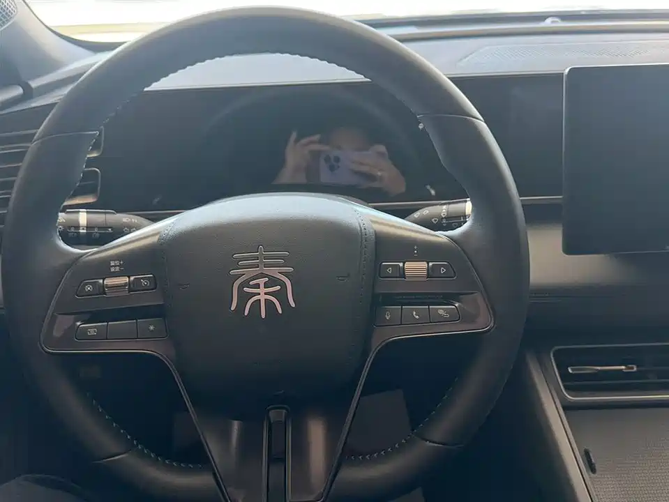 BYD Qin L