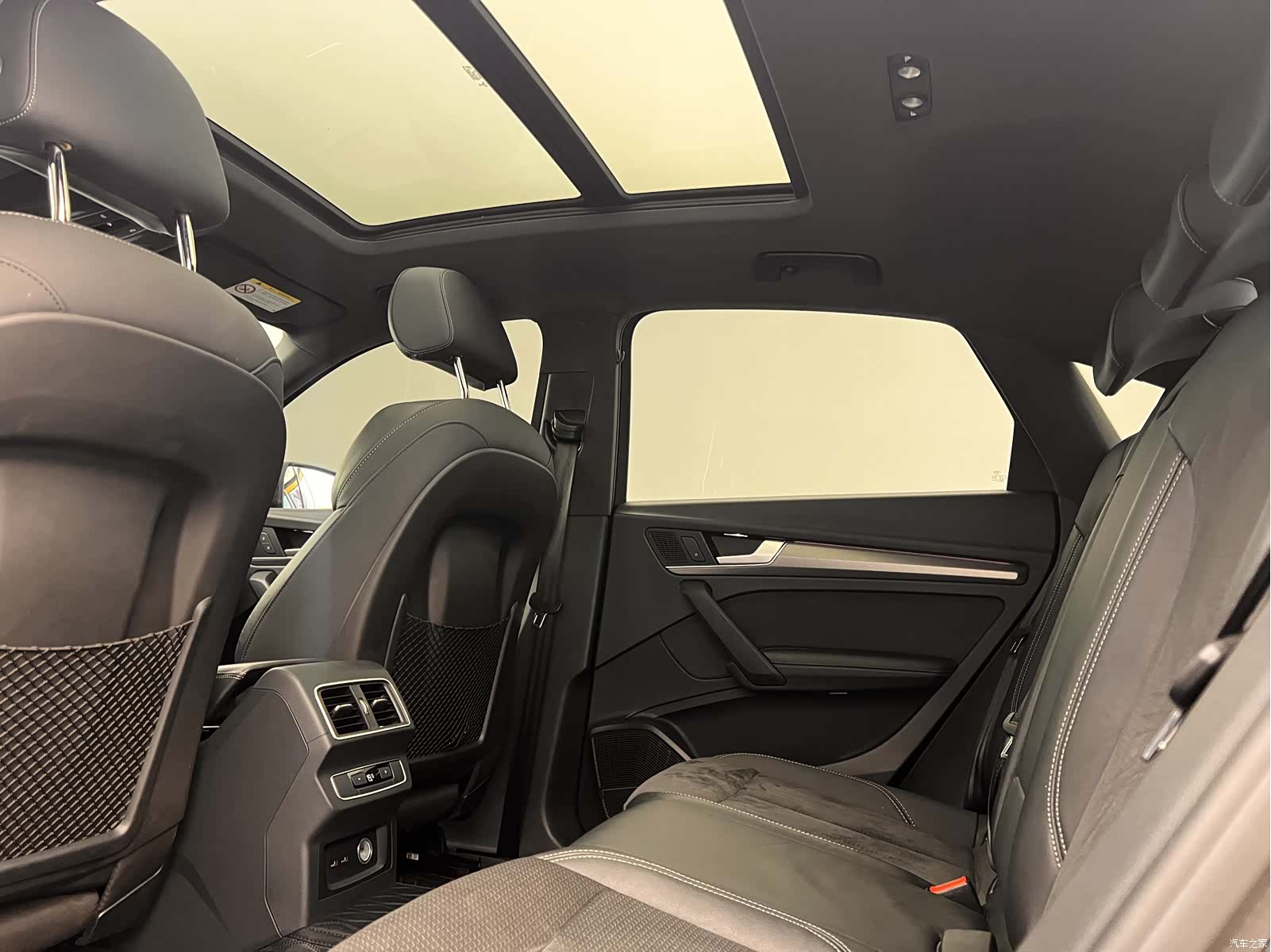 Audi Q5L, 2022 16