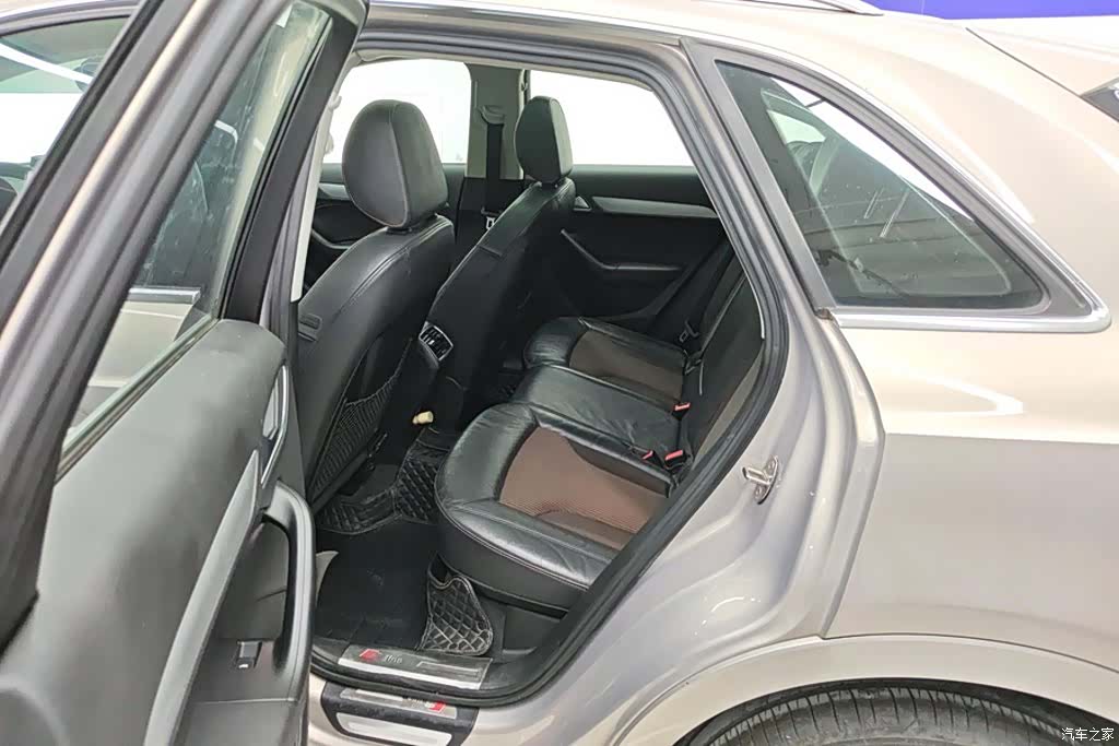 Audi Q3, 2017 11