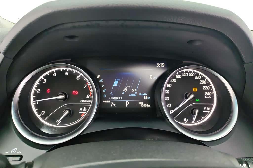 Toyota Camry, 2021 14