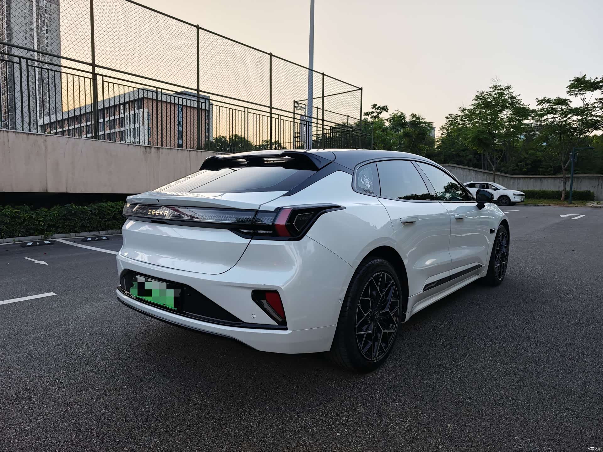 Zeekr 001, 2024 7