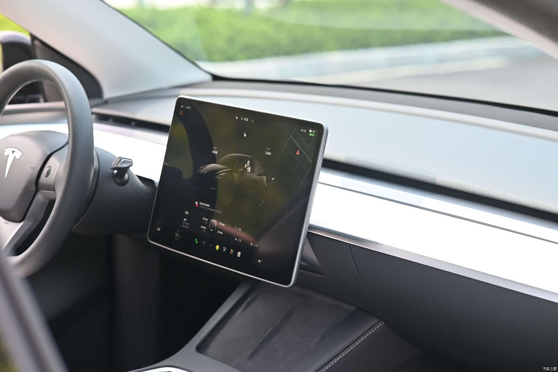 Tesla Model Y, 2023 10