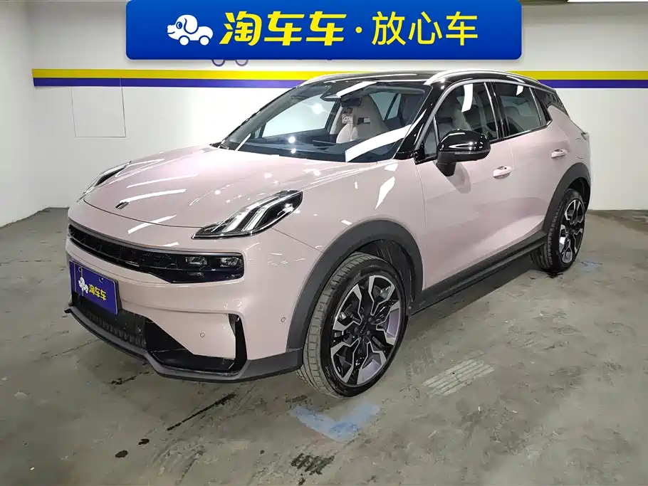 Lynk & Co 06