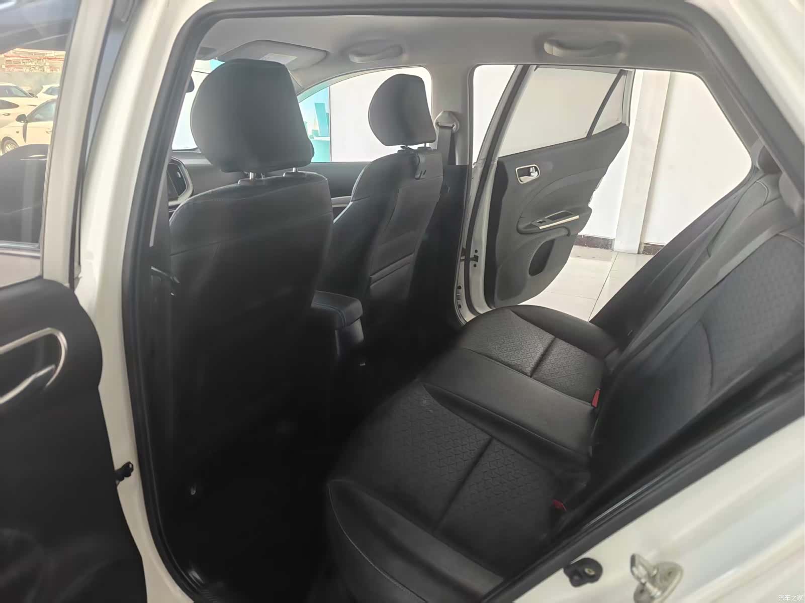Kia KX1, 2019 9