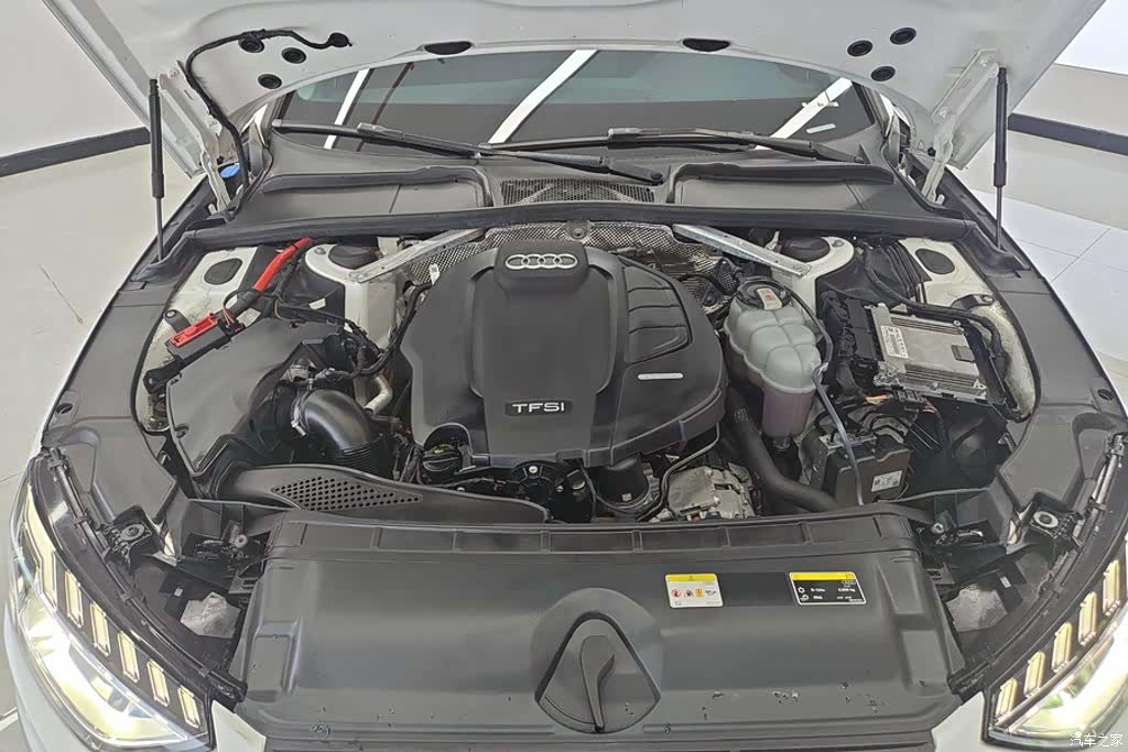 Audi A4L, 2021 10