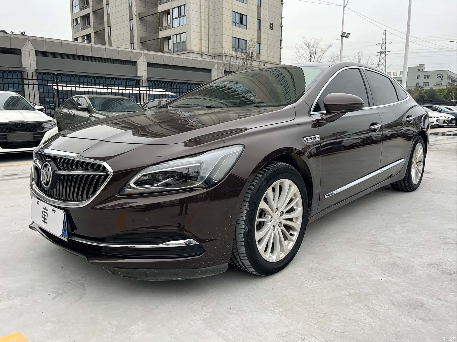 Buick LaCrosse, 2019 1