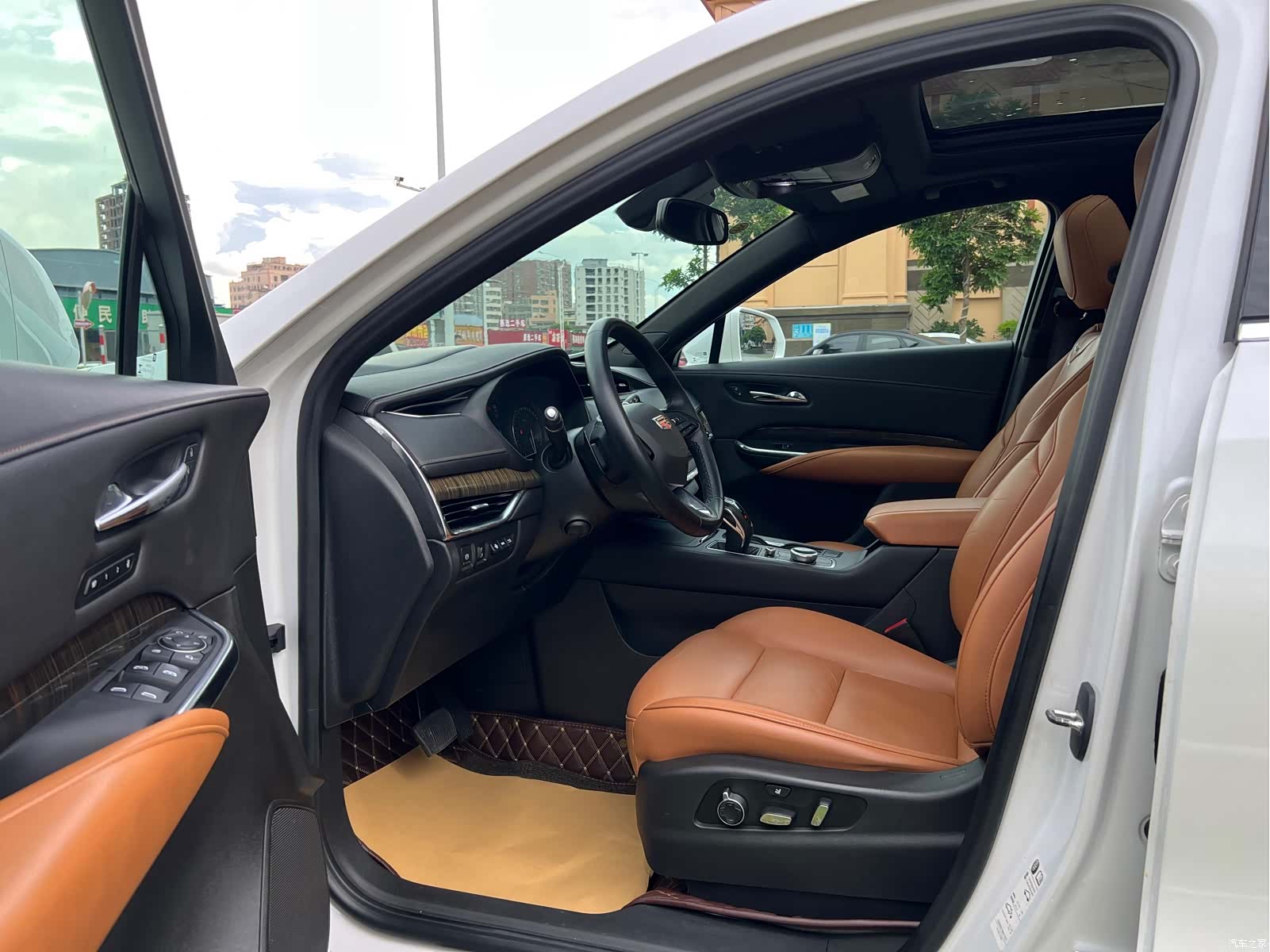 Cadillac XT4, 2019 11