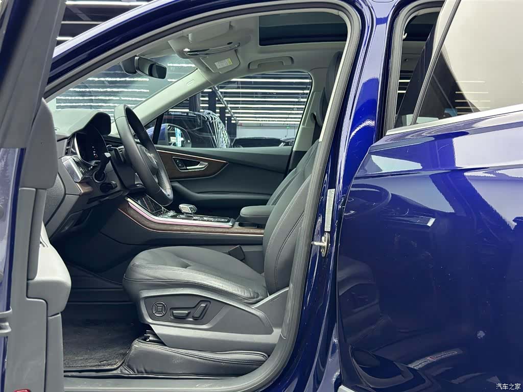 Audi Q7, 2021 8