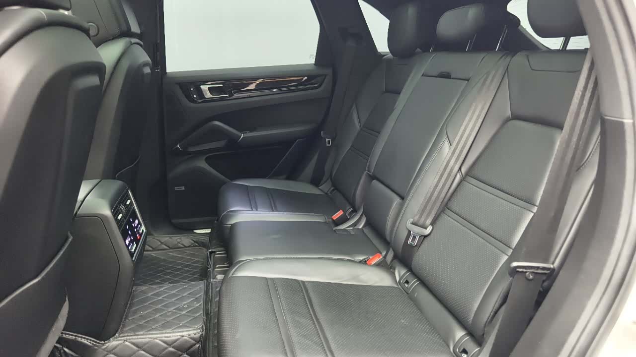 Porsche Cayenne, 2023 8