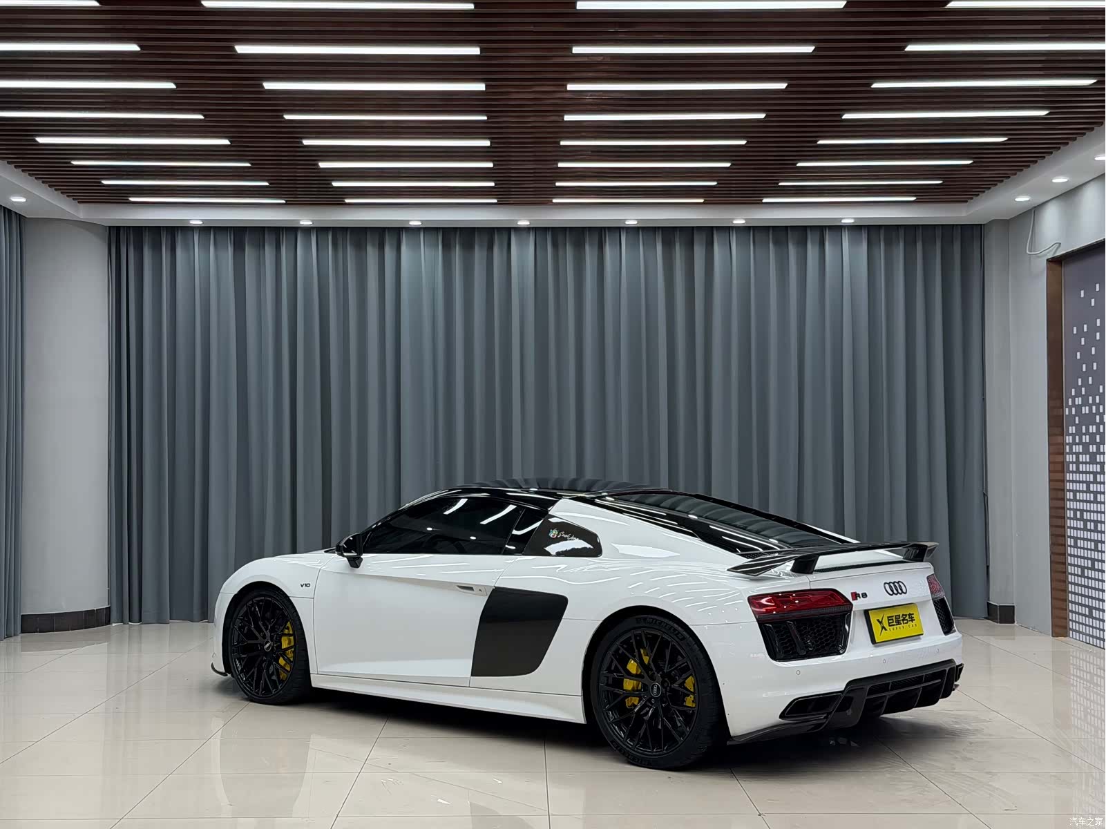 Audi R8, 2017 4