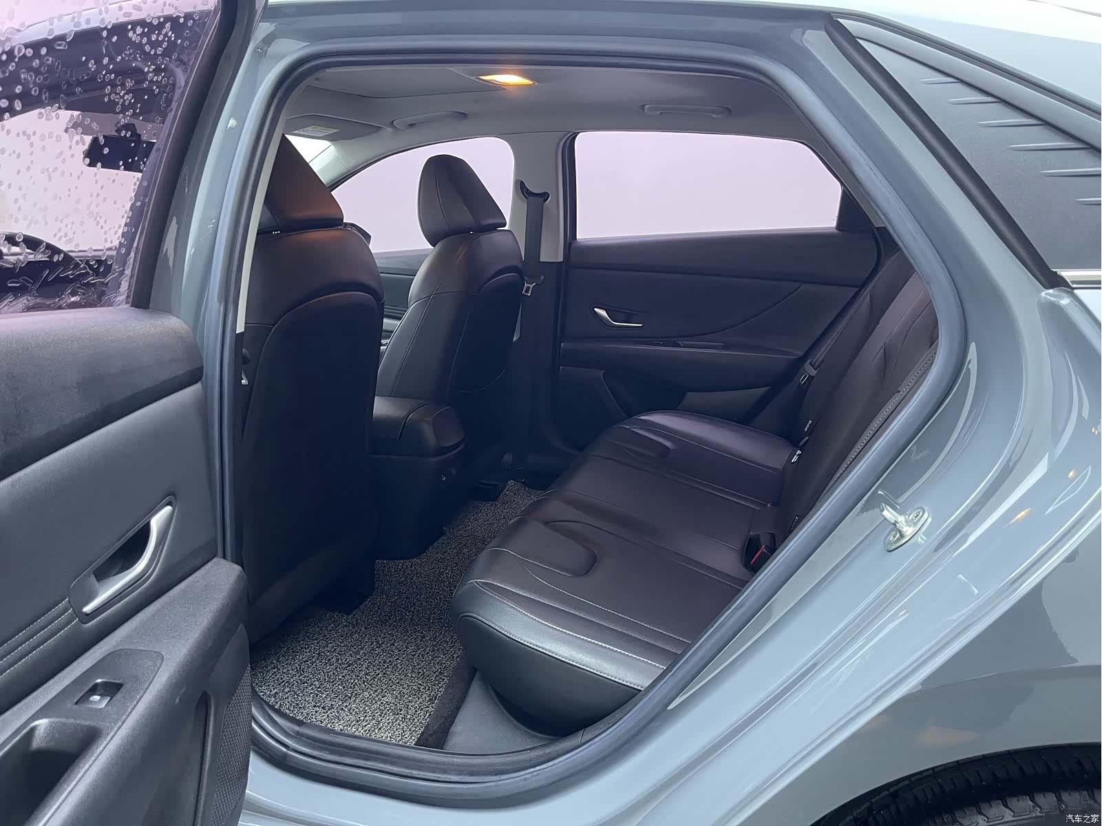 Hyundai Elantra, 2021 14