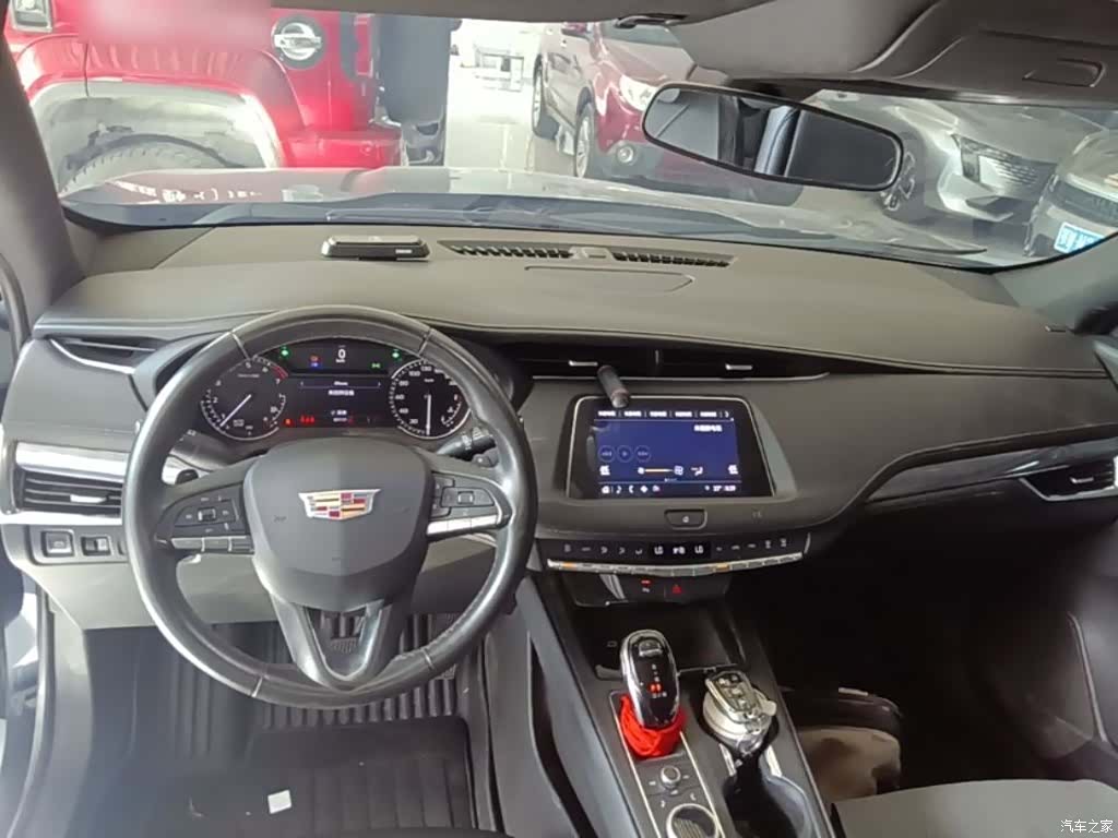 Cadillac XT4, 2020 10